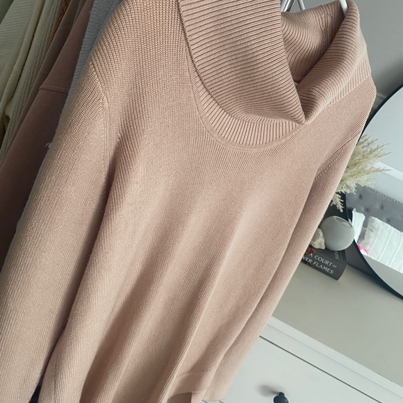Dusty Pink turtleneck dress/sweater - Picture 10 of 10